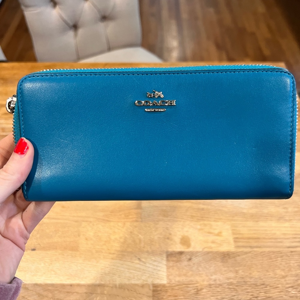 Coach wallet in perfect condition